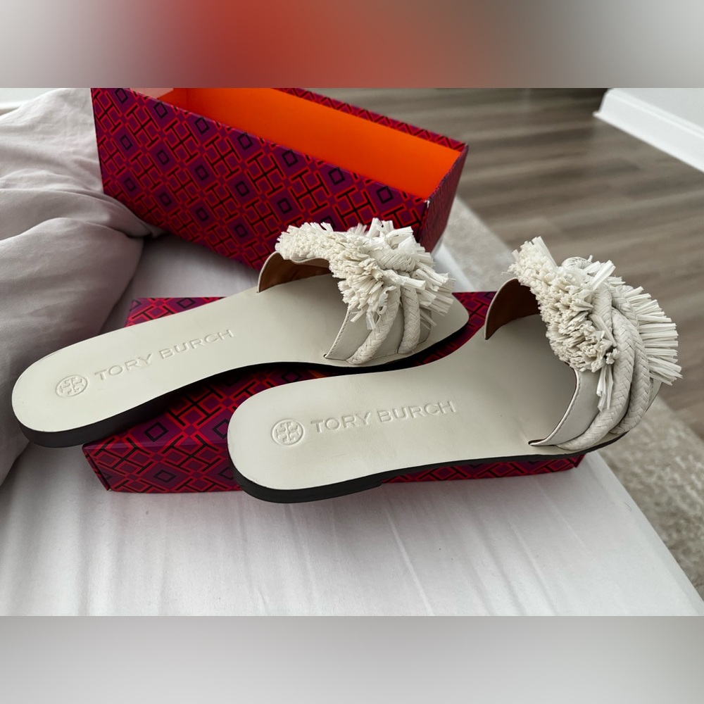 Tory Burch size 8 slides
